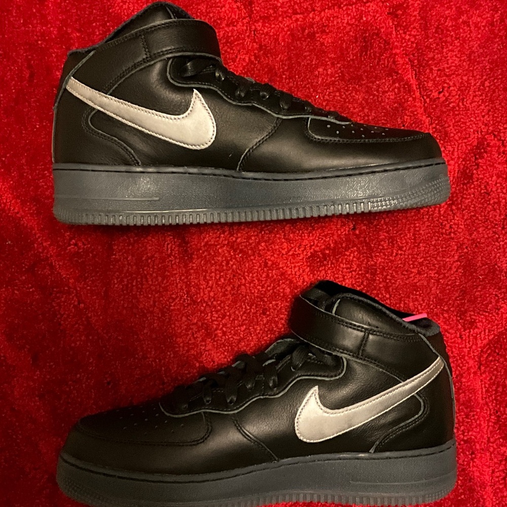 NIKE AIR FORCE 1 MID PRM MENS SNEAKER